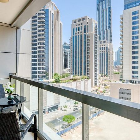 Stunning 1 Bedroom Apartment In Down Town Dubái Exterior foto